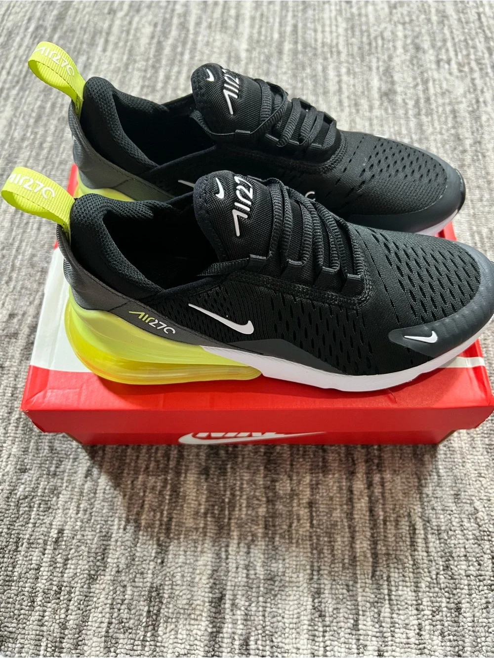 Nike Air Max 270 Light Lemon Twist Black Anthracite Size 8 Women’s / 6.5 Youth